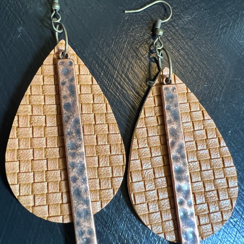 Leather & copper earrings